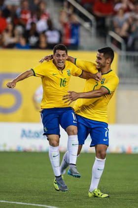 Brasil estreia no Pan com goleada sobre Canadá no futebol masculino