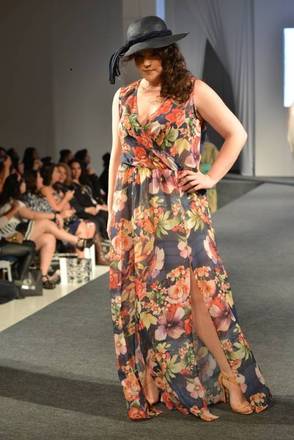 A coleção Cristina Sêneda/ Xica Vaidosa aposta em estampas, mostrando que a moda plus size pode ter vida