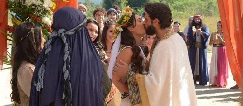 Assista Ao Clipe De No Poco Te Encontrei Sucesso Em Os Dez Mandamentos Recordtv R7 Os Dez Mandamentos sucesso em os dez mandamentos