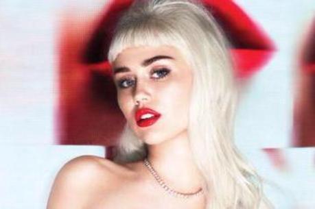 Miley Cyrus: batom terá renda revertida à amfAR