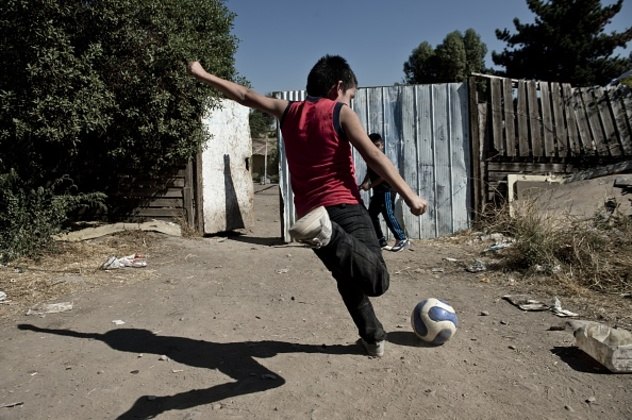 8 brincadeiras de futebol de rua que vão te deixar com saudades da