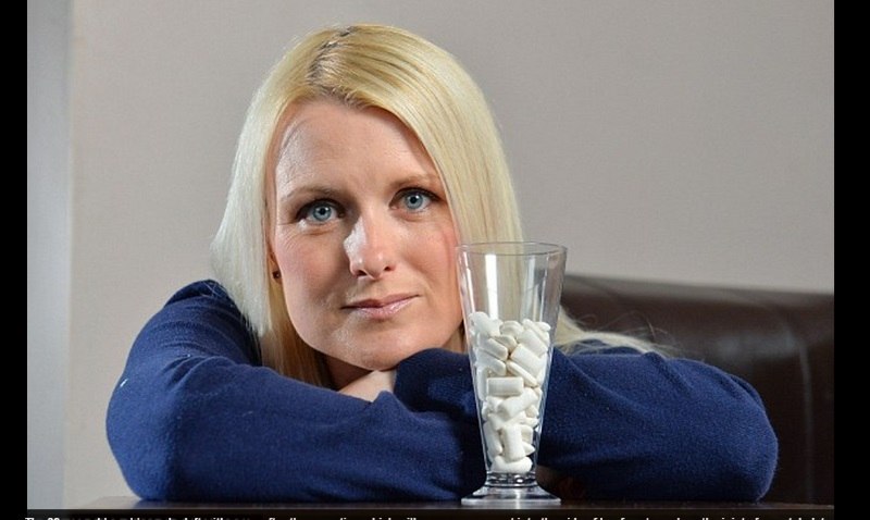 Mulher Precisa Operar A Mandibula Porque Mascava Chiclete 7 Horas Por Dia Nao Consigo Falar Nem Comer Direito Fotos R7 Saude