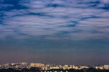 Sábado deve amanhecer com céu encoberto e temperatura de 18º C