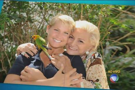 Xuxa considera Hebe sua madrinha na TV Xuxa considera Hebe sua madrinha na TV