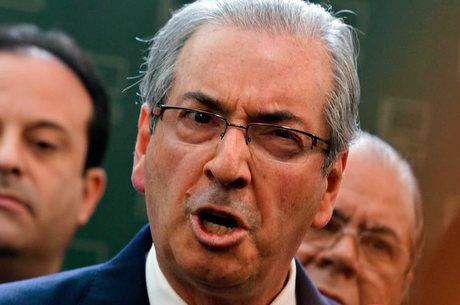 Cunha: " Não vou comentar hoje, amanhã, depois de amanhã, como não comentei ontem, como não comentei anteontem"