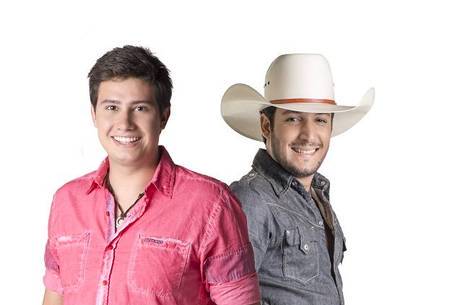 Dupla lucra até R$ 150 mil por show, mas ainda recebe "salário" Dupla lucra até R$ 150 mil por show, mas ainda recebe "salário"