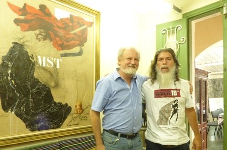 Rodolfo Lucena (à direita) pretende mostrar o dia a dia do MST