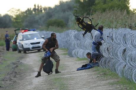 Autoridades húngaras registraram mais de 120 mil exilados que entraram no país apenas em 2015