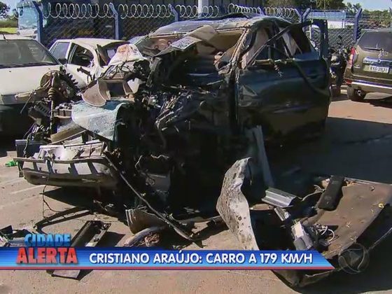 Laudo aponta que carro de Cristiano Araújo ia a 179km/h ao capotar
