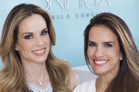 Ana Furtado e Daniela Alvarenga posam na nova clínica 