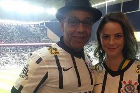 Esposito e Kayka vestiram a camisa do Corinthians nesta quarta