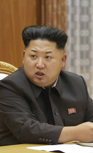 Em 2013, Kim Jong un removeu e executou seu tio Jang Song Thaek por "crimes contra a revolução"