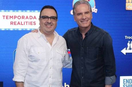 Diretor de A Fazenda, Rodrigo Carelli avisa que nova edição do reality show terá mais perrengues para os peões Diretor de A Fazenda, Rodrigo Carelli avisa que nova edição do reality show terá mais perrengues para os peões