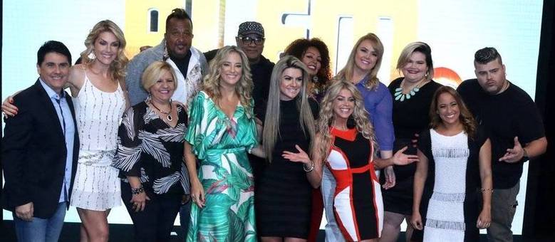 Os participantes da nova temporada do "Além do Peso" durante apresentação do reality na sede da Record Os participantes da nova temporada do "Além do Peso" durante apresentação do reality na sede da Record