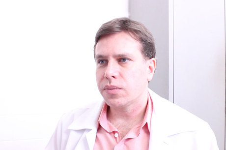Marco Aurélio Salviano, coordenador do setor de oncohematologia do Hospital das Clínicas, também chama atenção para a falta de centros de hematologia