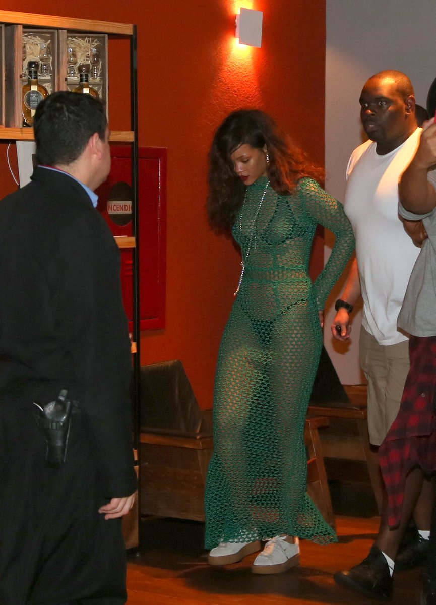 roupa para ir a churrascaria a noite