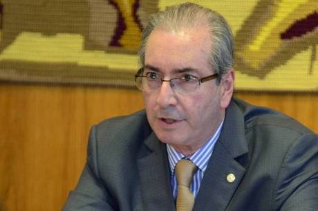 Apesar de denúncias,  Cunha conta com respaldo da cúpula do PMDB