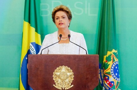 Dilma cobrou trabalho dos ministros para efetuar o ajuste fiscal