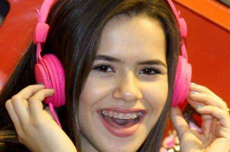 Maisa Silva causa alvoroço durante evento em shopping Maisa Silva causa alvoroço durante evento em shopping