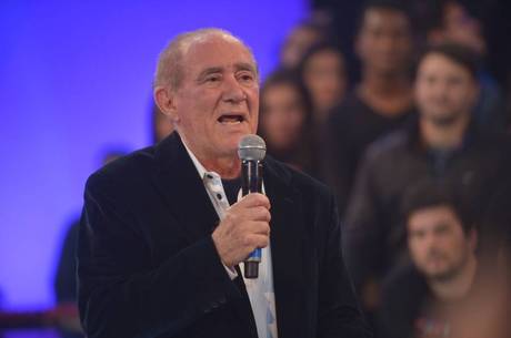 Renato Aragão falou sobre a morte de Vanusa Renato Aragão falou sobre a morte de Vanusa