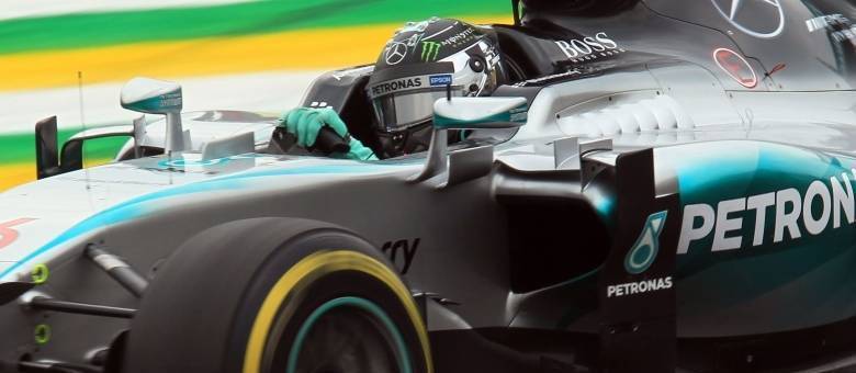 Nico Rosberg, da Mercedes, luta pela segunda colocação no Mundial de Pilotos da Fórmula 1