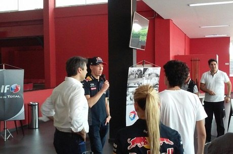 Daniil Kvyat prometeu dar a volta por cima na Fórmula 1