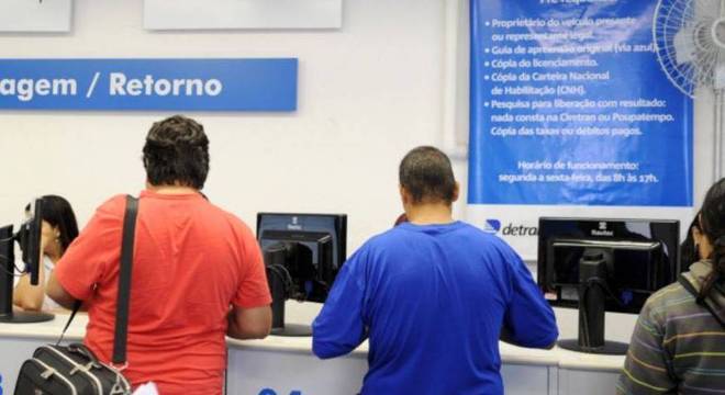 Em dezembro, serviços de transferência e licenciamento de veículos, também serão retomados Em dezembro, serviços de transferência e licenciamento de veículos, também serão retomados