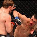 UFC 189 - Thomas
Almeida vence Brad Pickett<br>