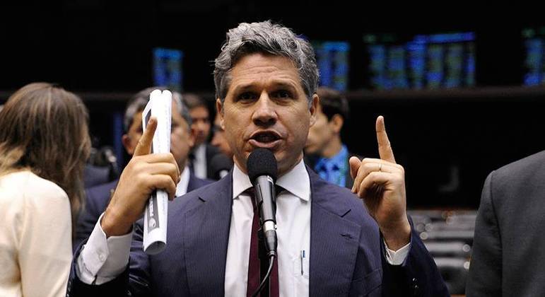 O ministro do Desenvolvimento Agrário e Agricultura Familiar, Paulo Teixeira, em agenda na Câmara O ministro do Desenvolvimento Agrário e Agricultura Familiar, Paulo Teixeira, em agenda na Câmara