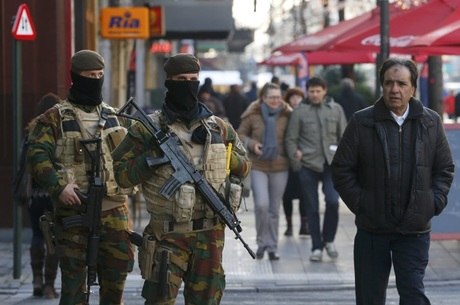 Segurança em Bruxelas foi reforçada com membros do Exército belga