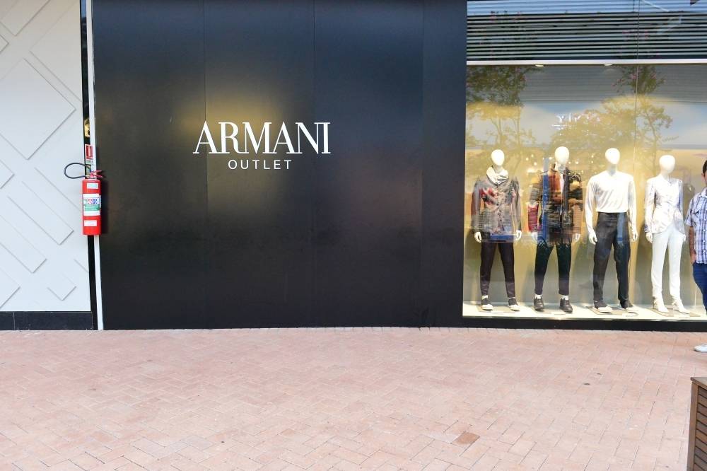 tenis armani jeans felipe neto