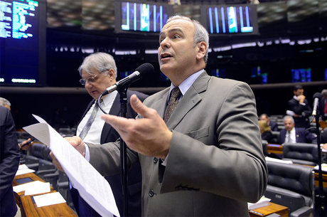 Delgado passou o fim de semana articulando ida do seu nome