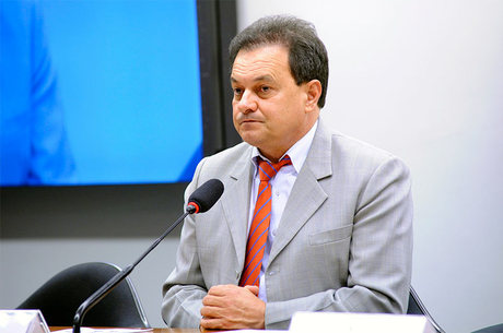 Aelton Freitas (PR-MG) é apontado como o relator da emenda