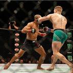 UFC 194 - Conor McGregor vence José Aldo