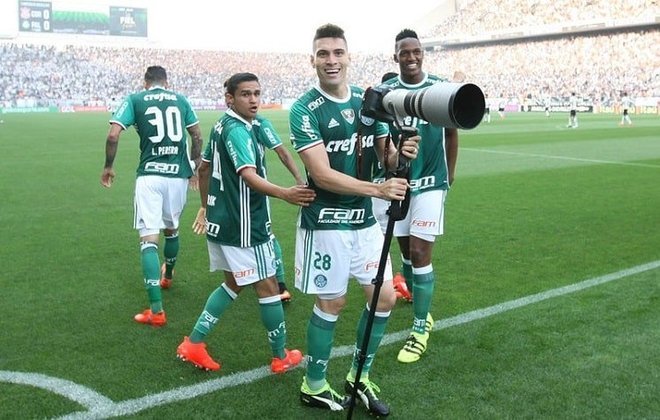 2016 - Campeão do primeiro turno: Palmeiras (36 pontos, 1 acima do 2° colocado)