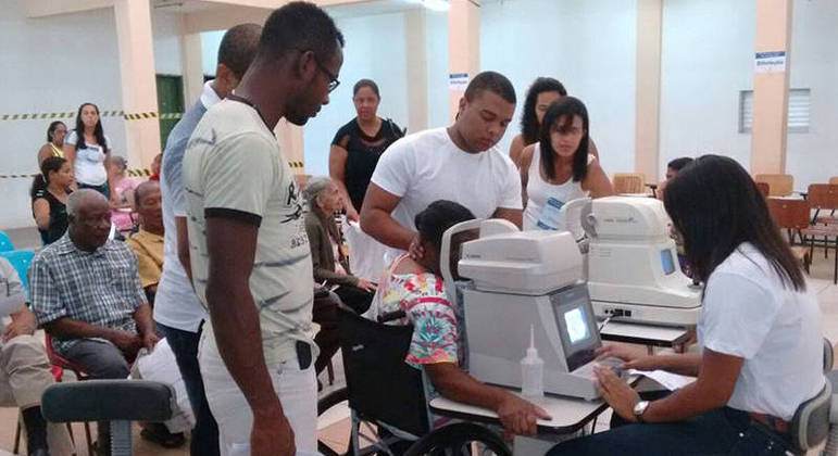 Governo de SP vai fazer mutirão de cirurgias para tentar zerar fila no estado Governo de SP vai fazer mutirão de cirurgias para tentar zerar fila no estado