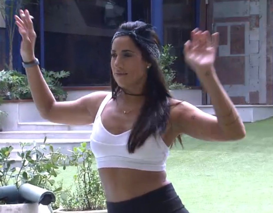 Pega A Metralhadora Juliana E A Linguaruda Do Bbb16 E Revela Bastidores Do Mundo Da Musica Fotos R7 Pop pega a metralhadora juliana e a