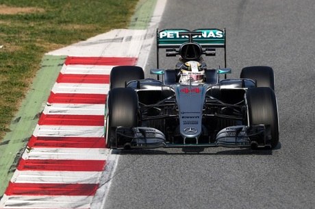 Lewis Hamilton é o atual campeão da F-1

