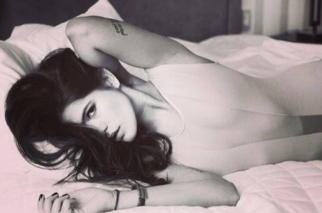 Antonia Morais deixa fãs babando em foto sensual na internet 