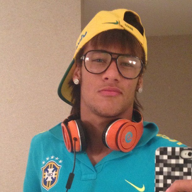 Neymar mudou muito desde o início da carreira. Veja o 