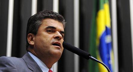 Washington Reis tem 54 anos
Washington Reis tem 54 anos