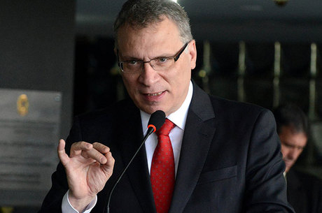 EUGÊNIO ARAGÃO: “A FAKE NEWS DO DETRITO DA MARÉ DO JORNALISMO: ‘VEJA’, PARA VARIAR, MENTIU