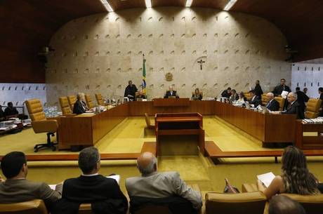Teori Zavascki explicou que o STF decidirá se o processo deve ficar com o Supremo ou com o juiz Sérgio Moro Teori Zavascki explicou que o STF decidirá se o processo deve ficar com o Supremo ou com o juiz Sérgio Moro