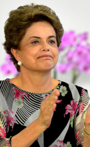 Eventual impeachment de Dilma Rousseff deverá levar movimentos sociais às ruas