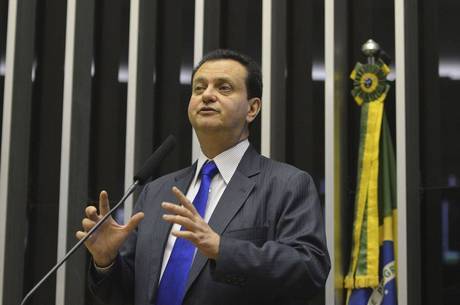 No PSD, a liberação dos deputados teve anuência do ministro das Cidades e presidente do partido, Gilberto Kassab