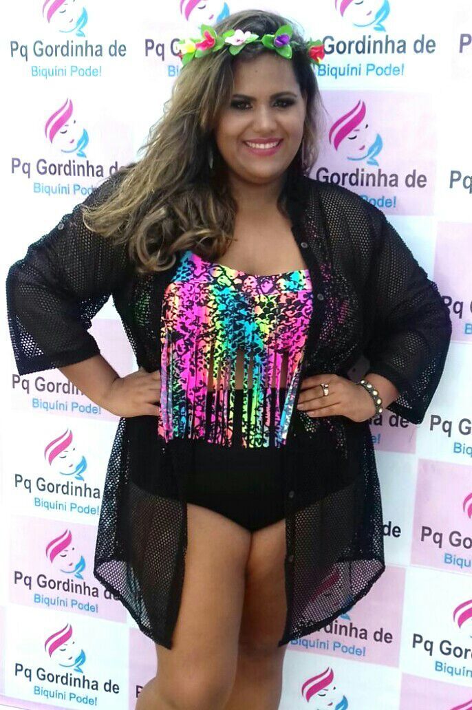 Gordinha de Biquíni Pode: 
