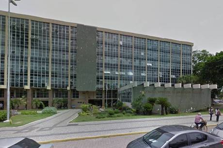 Oito vereadores da Câmara Municipal devem ser afastados Oito vereadores da Câmara Municipal devem ser afastados