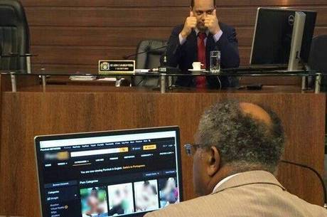 Caso aconteceu na Câmara dos Vereadores de Florianópolis (SC) Caso aconteceu na Câmara dos Vereadores de Florianópolis (SC)