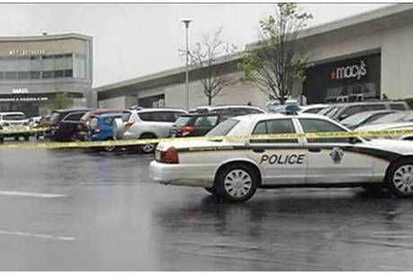 Um dos tiroteios ocorreu do lado de fora de um shopping