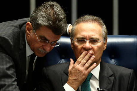 Acusados de obstrução da Justiça, senadores Renan Calheiros e Romero Jucá tiveram a prisão pedida pelo procurador da República Acusados de obstrução da Justiça, senadores Renan Calheiros e Romero Jucá tiveram a prisão pedida pelo procurador da República